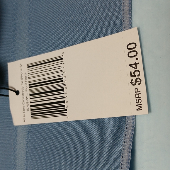 SOLD ❤🆕💖Vera Bradley All In One Crossbody For iphone 6+ Floral Fiesta - Picture 14 of 14